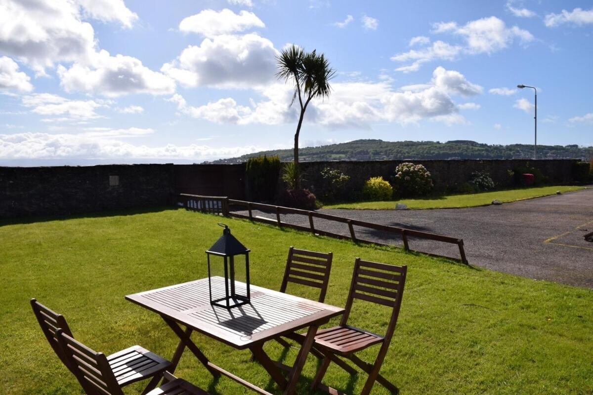 One Marine Place Port Bannatyne 外观 照片